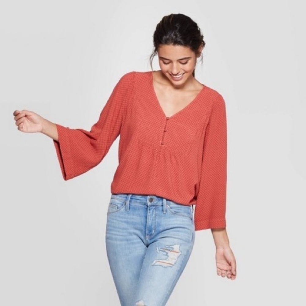 NEW Universal Thread V Neck Button Wide Sleeve Top Small